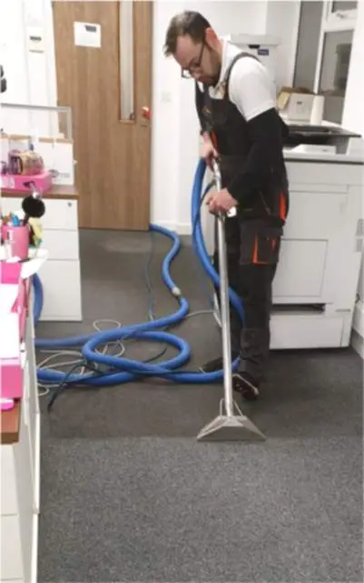 carpet cleaning in the office leeds