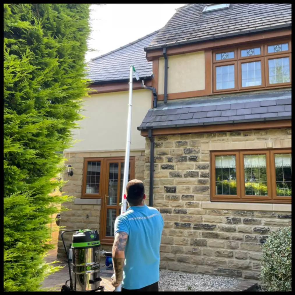 gutter cleaning in leeds